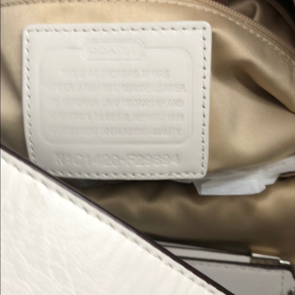 Purse - Picture 3 of 9